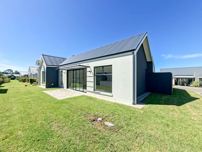 To Let 3 Bedroom Property for Rent in Kraaibosch Park Western Cape